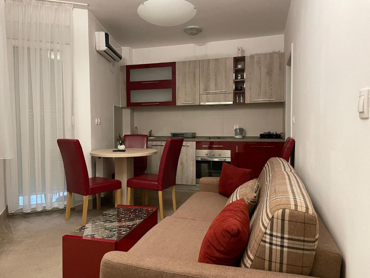 Holiday Wing Apartment 2 Jagodina Exteriér fotografie