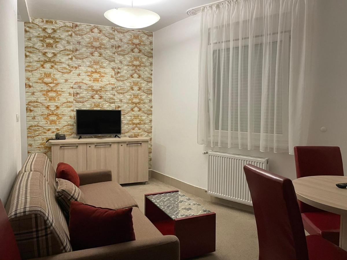 Holiday Wing Apartment 2 Jagodina Exteriér fotografie