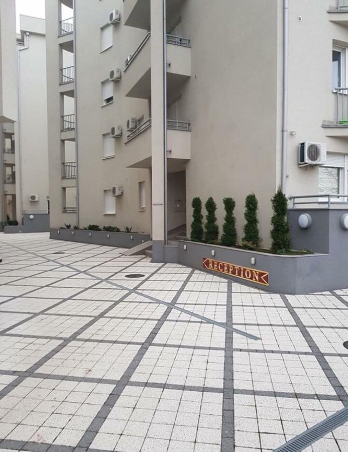 Holiday Wing Apartment 2 Jagodina Exteriér fotografie
